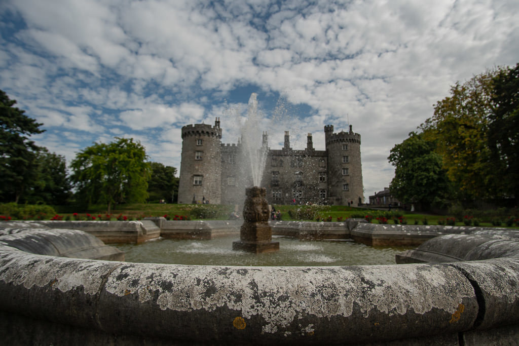 Fountain outside of Kilkenny Castle during our Ireland Road Trip