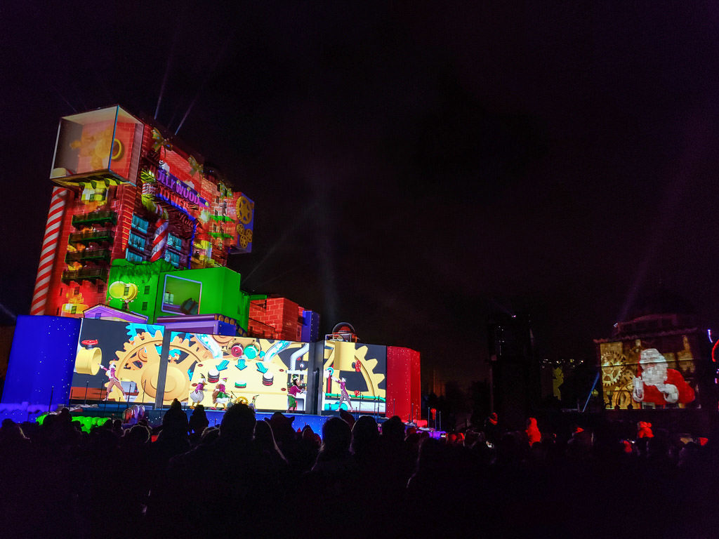 disneyland paris Christmas light show