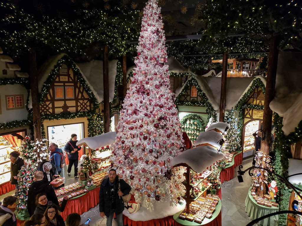 christmas store in rothenburg germany