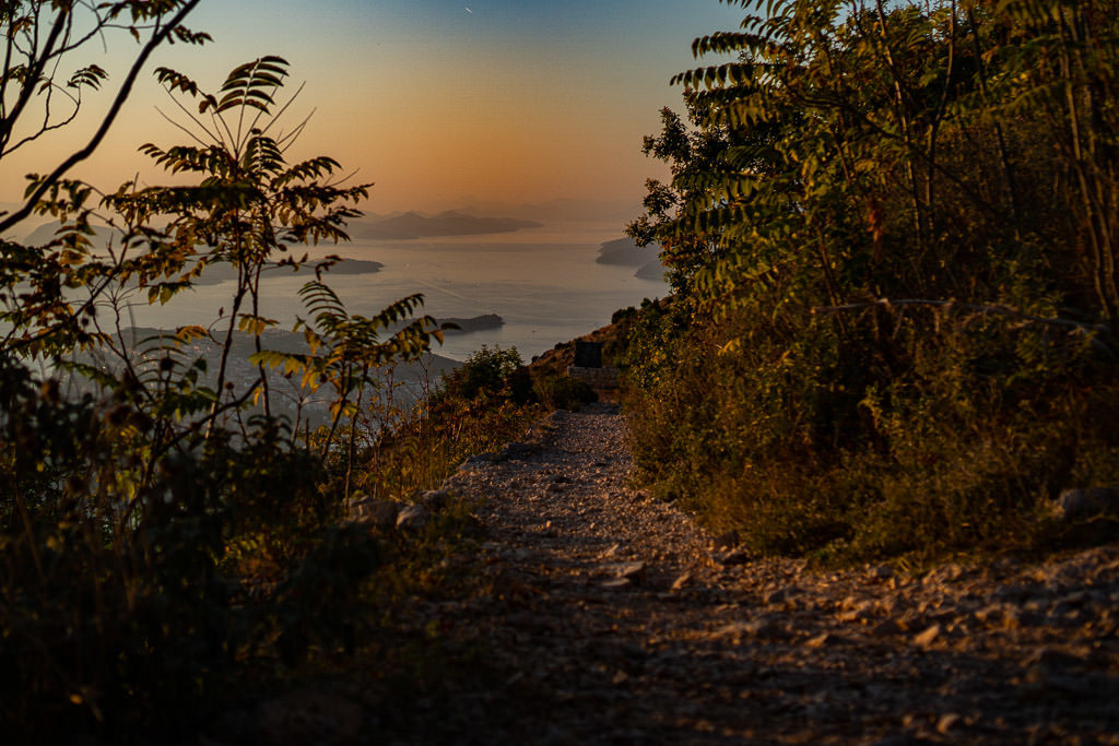 View down some of the loose travel trail on the Mount Srd hike up to Fort Imperial