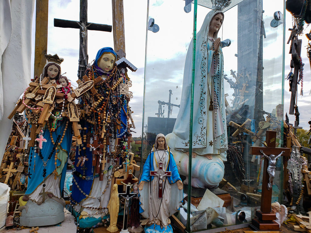 hill of crosses lithuania