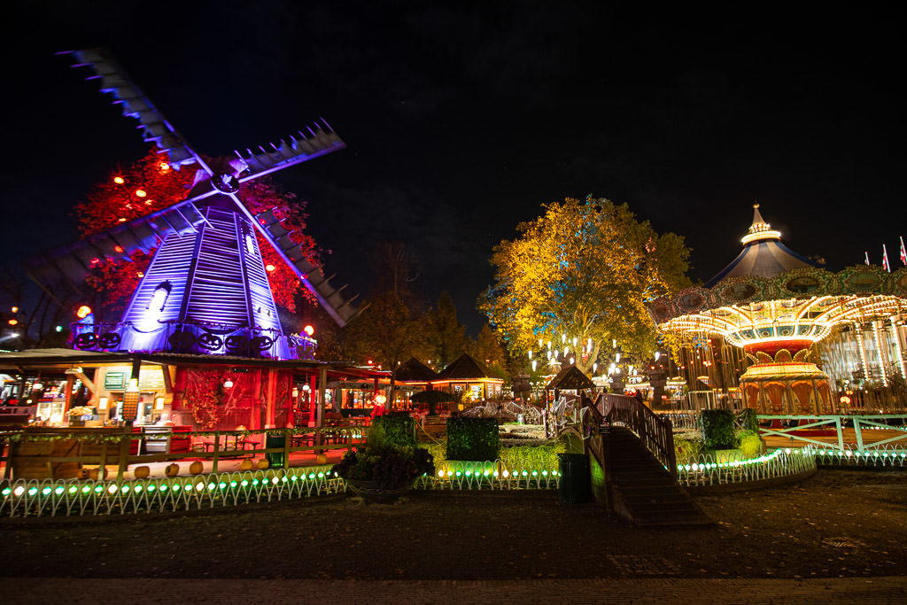 date day to tivoli gardens at halloween