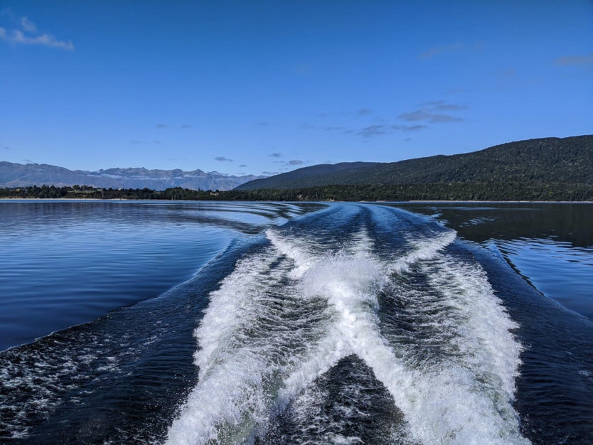 cruise across manapouri lake in doubtful sound