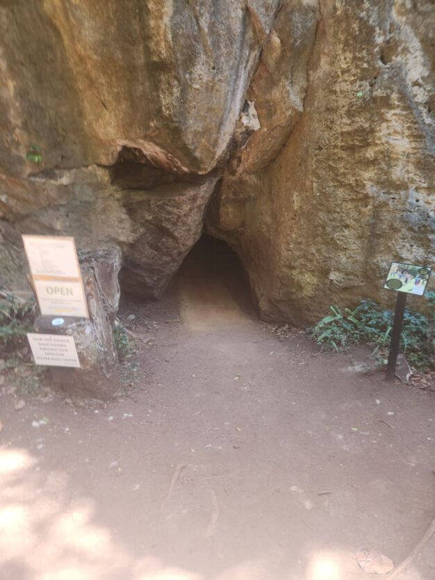 hole to crawl through makauwahi cave reserve in kauai