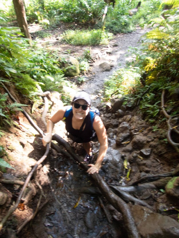 hike to secret falls in hawaii